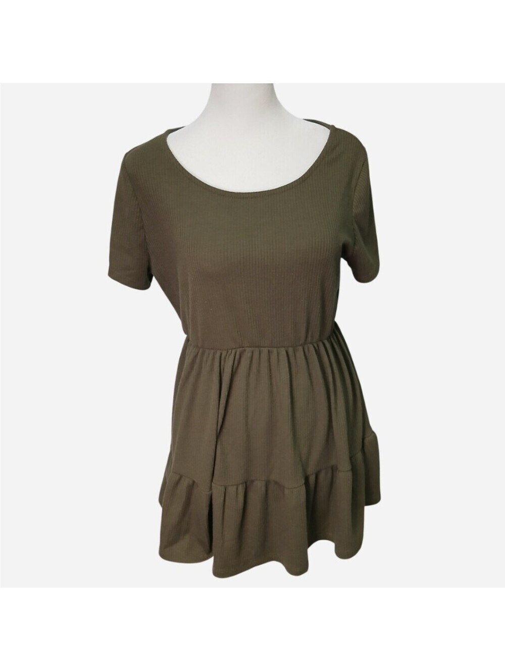Gilli Olive Green Ribbed Short Sleeve Babydoll Tunic Top Tiered Ruffled M Boho